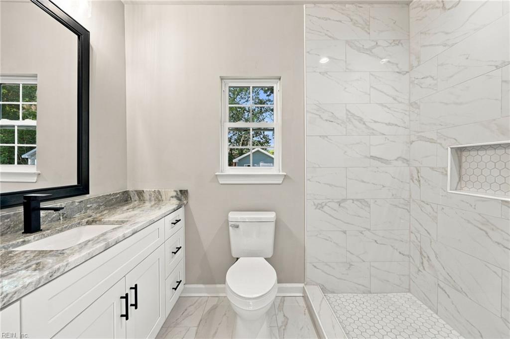 211 Claremont Ave Property Photo 13