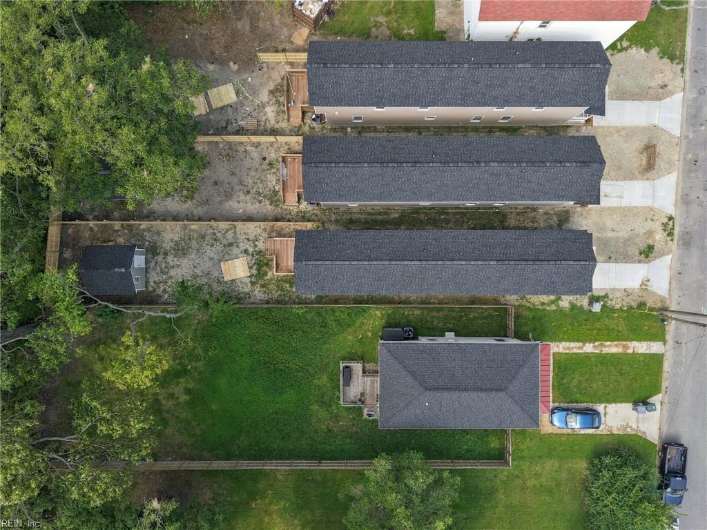 211 Claremont Ave Property Photo 32