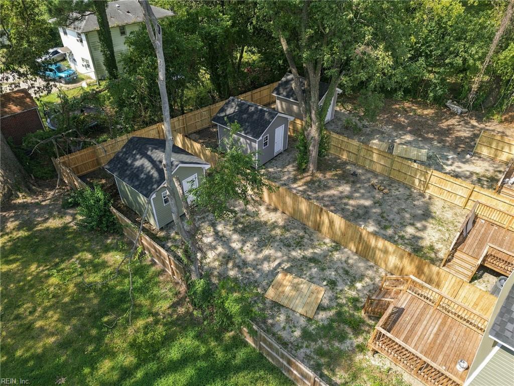 211 Claremont Ave Property Photo 37
