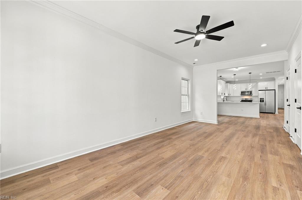 213 Claremont Ave Property Photo 10