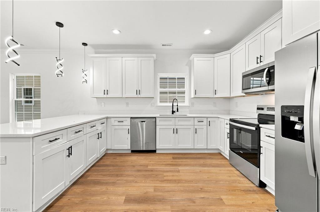 213 Claremont Ave Property Photo 13