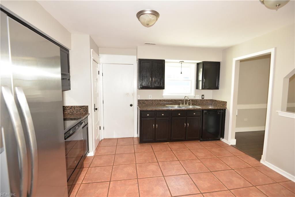 1269 Brahms Dr Property Photo 5