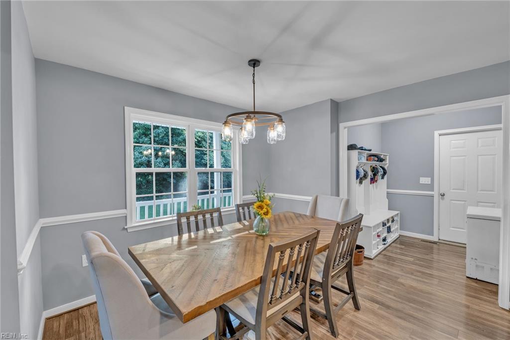 8922 E Colonial Trl Property Photo 18