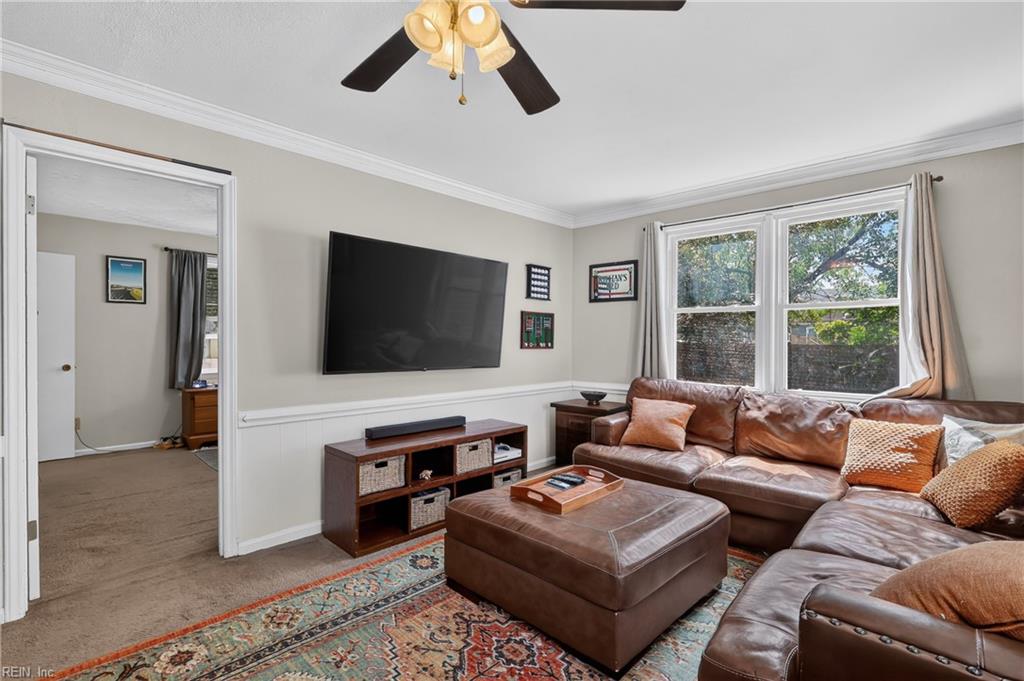1643 Croyden Rd Property Photo 16