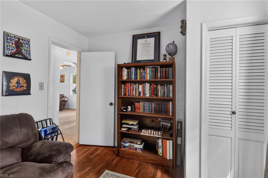 1643 Croyden Rd Property Photo 30