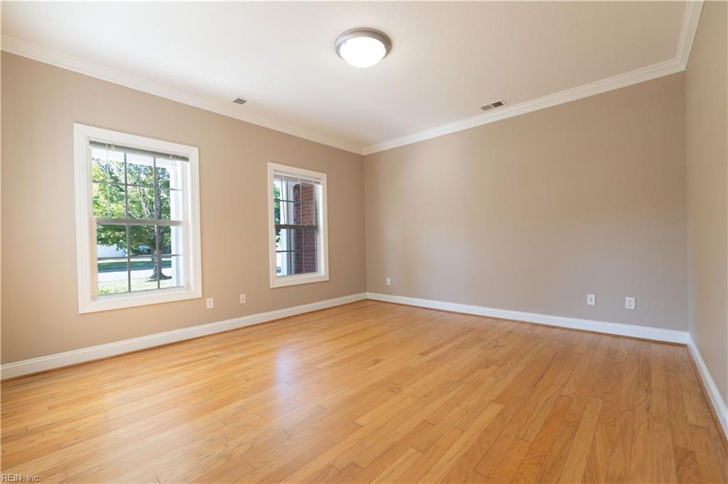 1017 Stratem Ct Property Photo 4