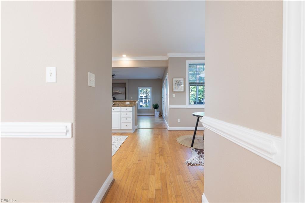 1017 Stratem Ct Property Photo 7