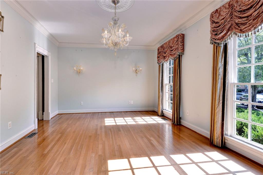 124 Richmond Hill Ct Property Photo 22
