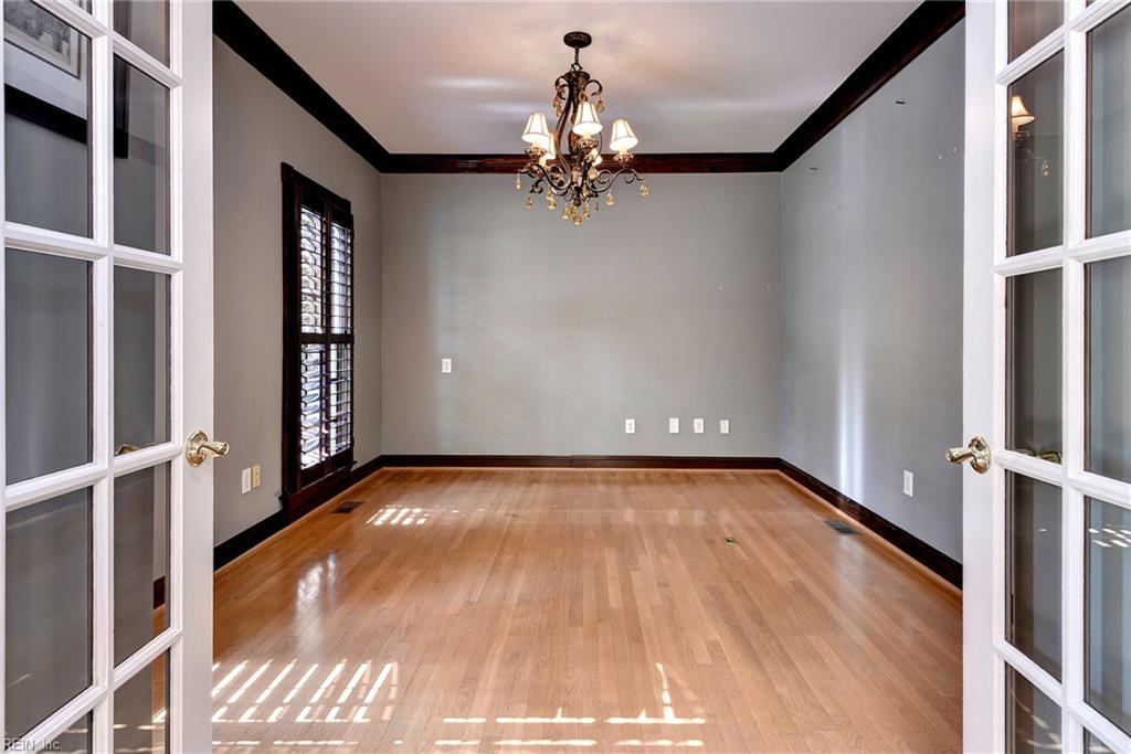 124 Richmond Hill Ct Property Photo 23