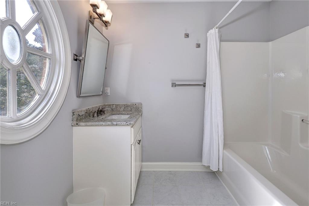 124 Richmond Hill Ct Property Photo 43