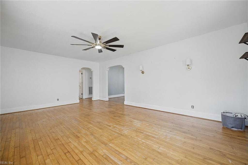 120 Sandpiper Dr Property Photo 8