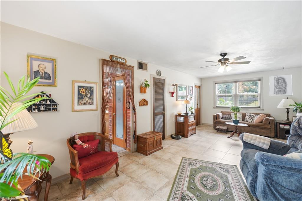4216 Westchester Cir Property Photo 5