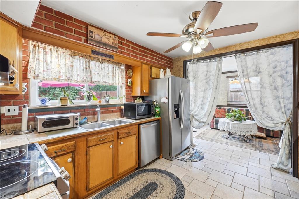 4216 Westchester Cir Property Photo 13