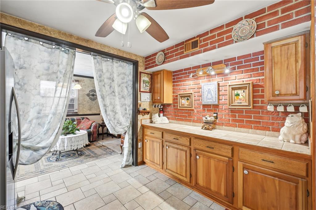 4216 Westchester Cir Property Photo 14