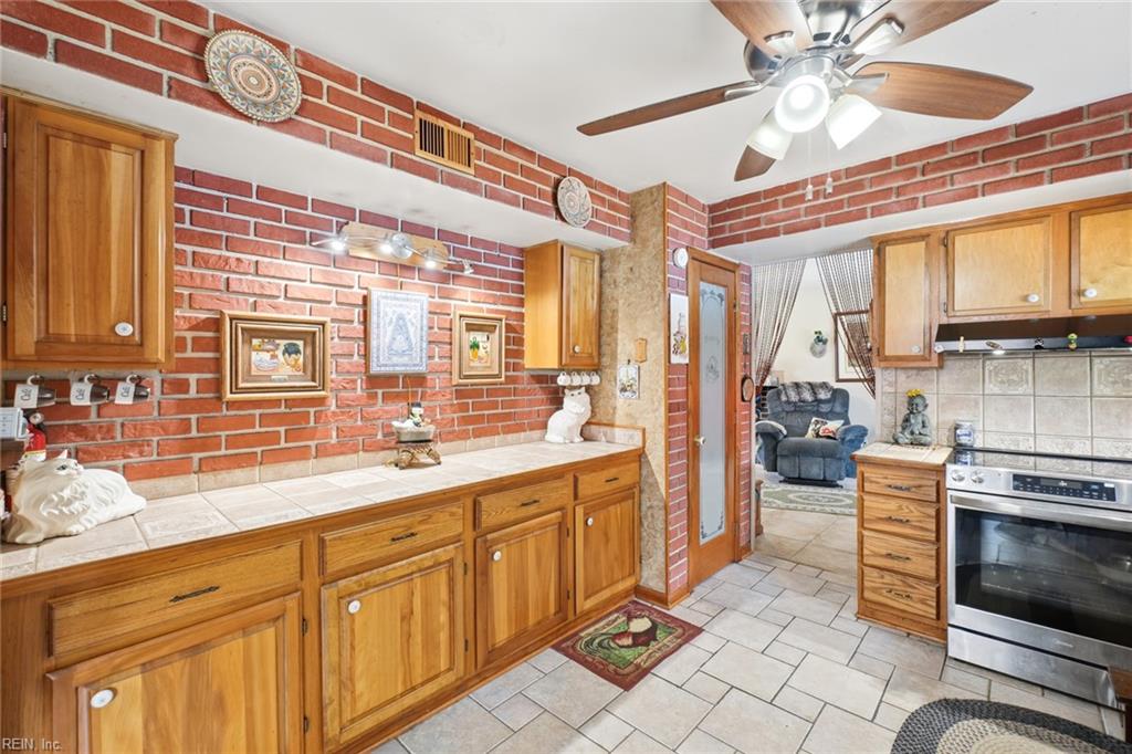 4216 Westchester Cir Property Photo 16
