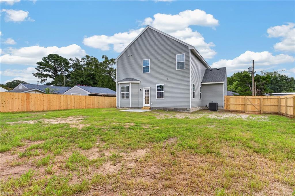 120 Taxus St Property Photo 2