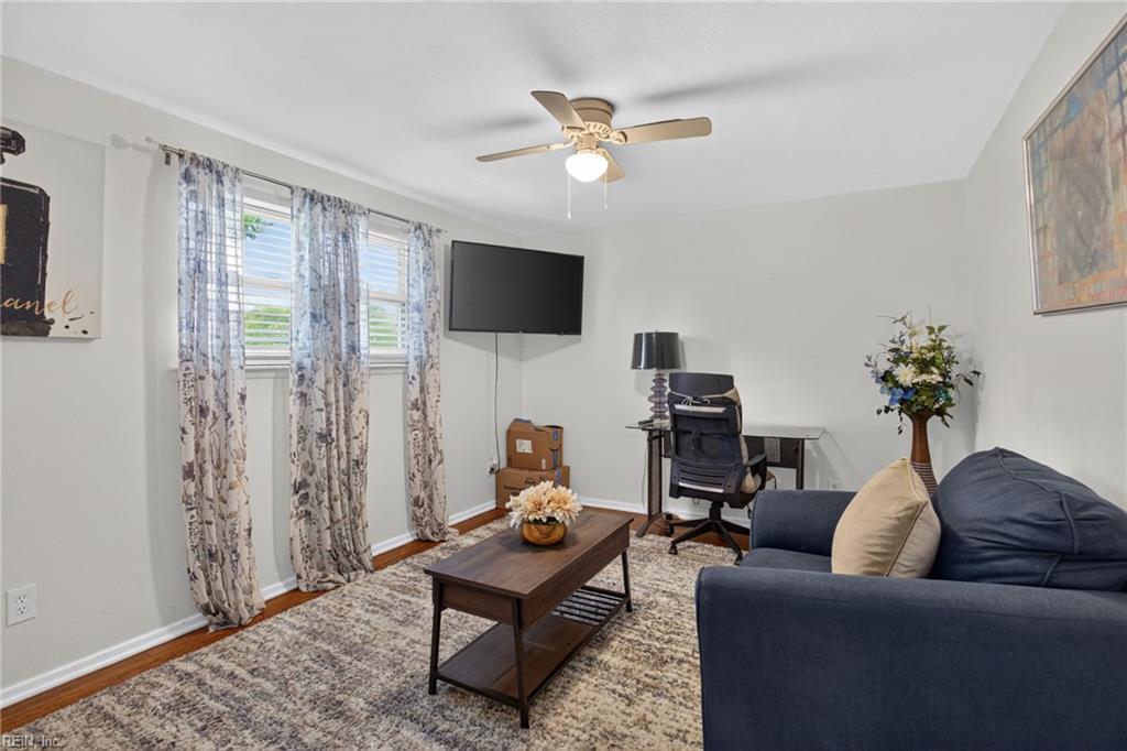 5328 Sir Barton Dr Property Photo 34