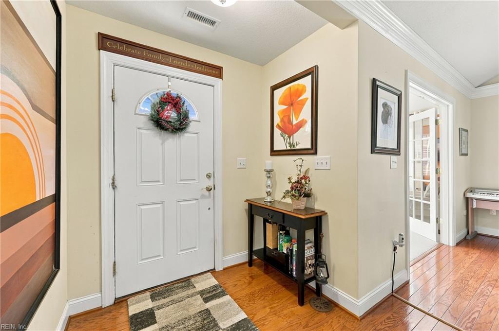 318 Ginger Loop Property Photo 8