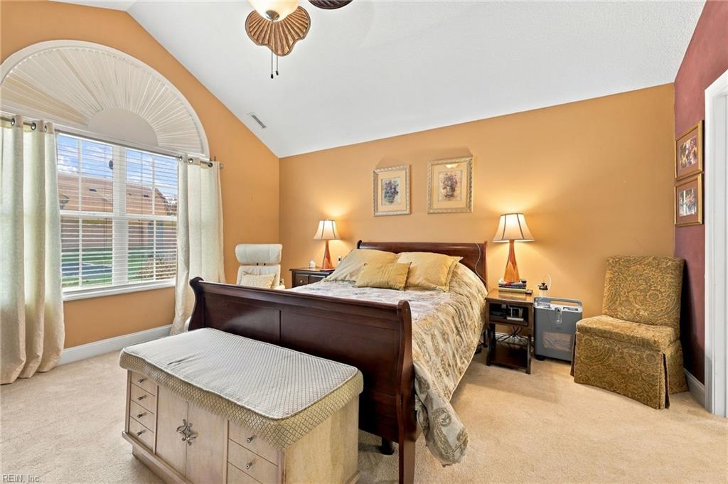 318 Ginger Loop Property Photo 13