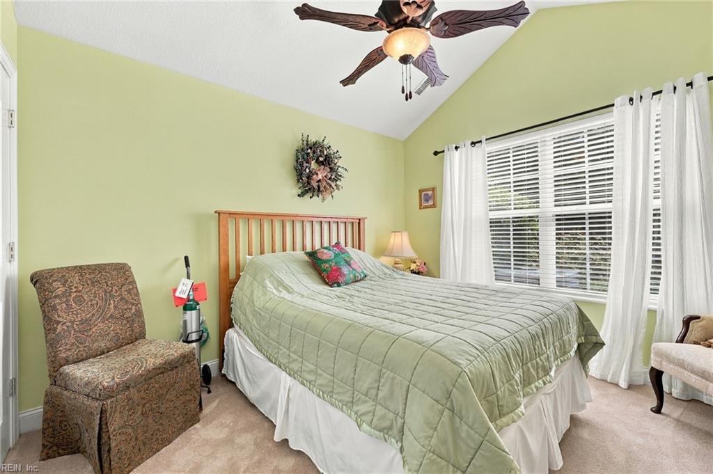318 Ginger Loop Property Photo 24