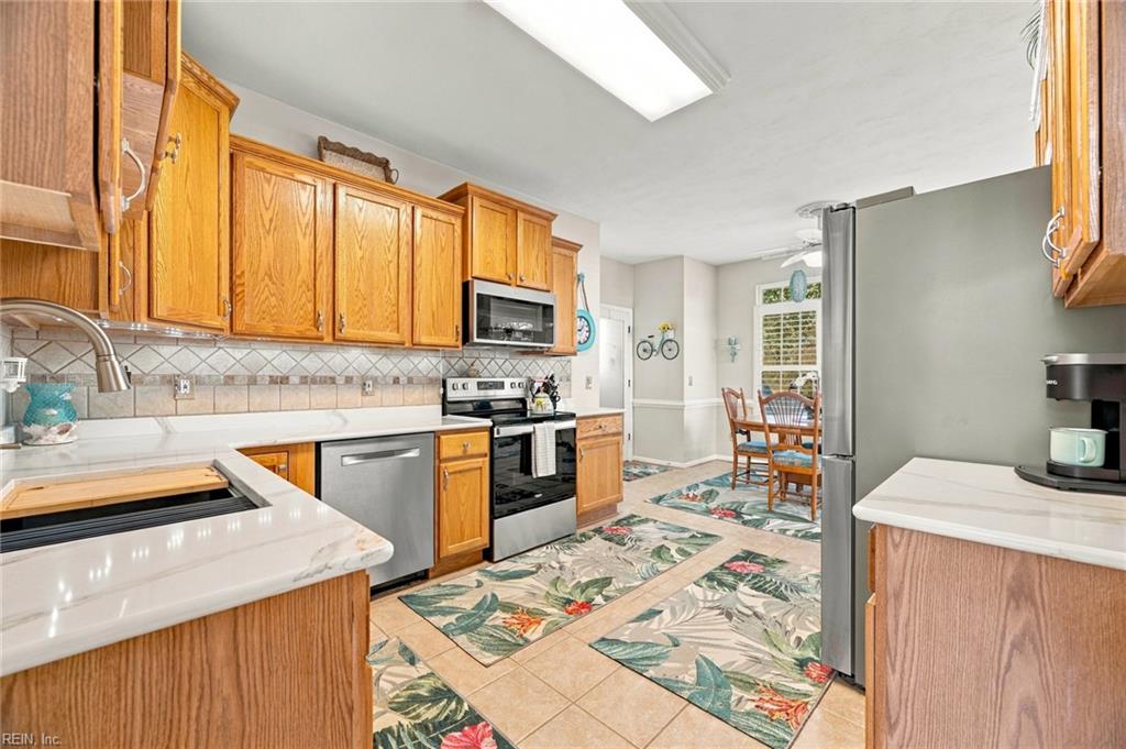 2612 Majesty Ln Property Photo 16
