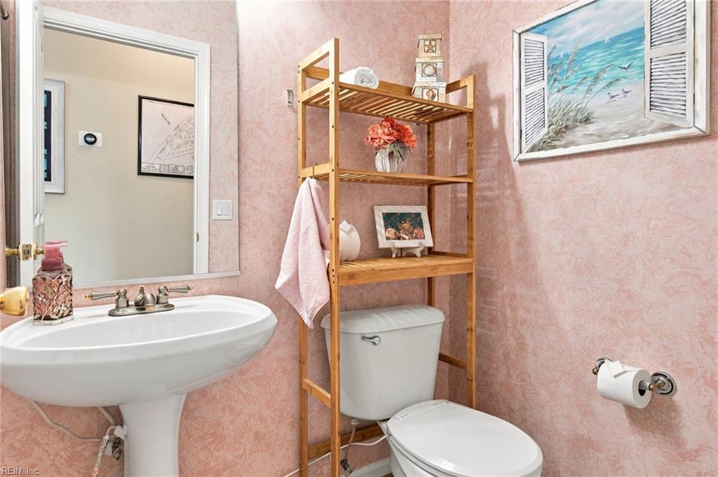 2612 Majesty Ln Property Photo 18