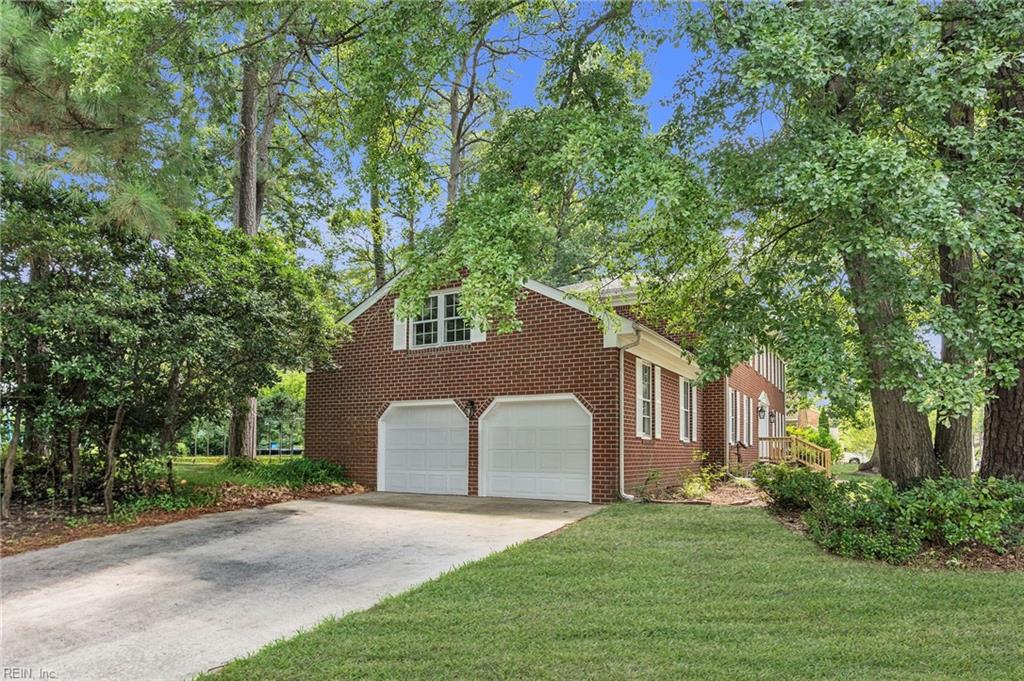 2949 Prince Of Wales Dr Property Photo 3