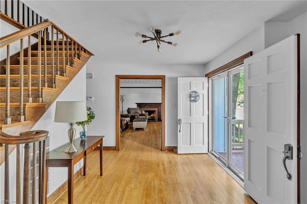 2949 Prince Of Wales Dr Property Photo 12