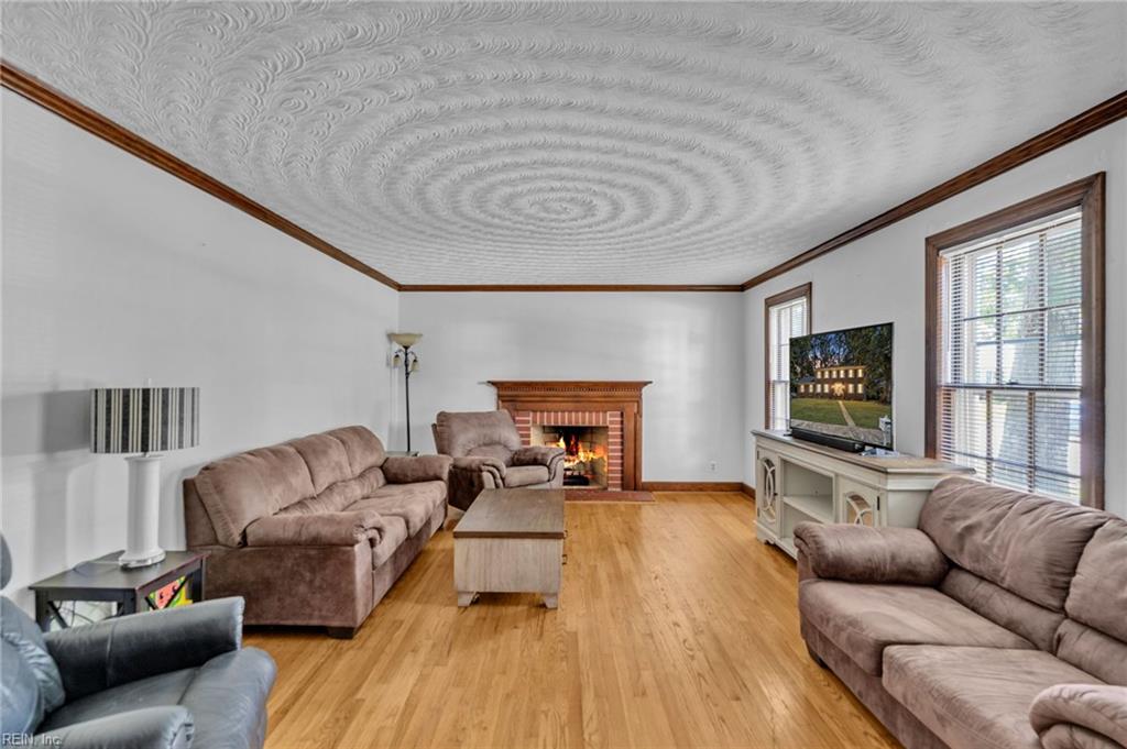 2949 Prince Of Wales Dr Property Photo 14