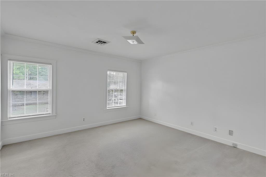 2949 Prince Of Wales Dr Property Photo 35