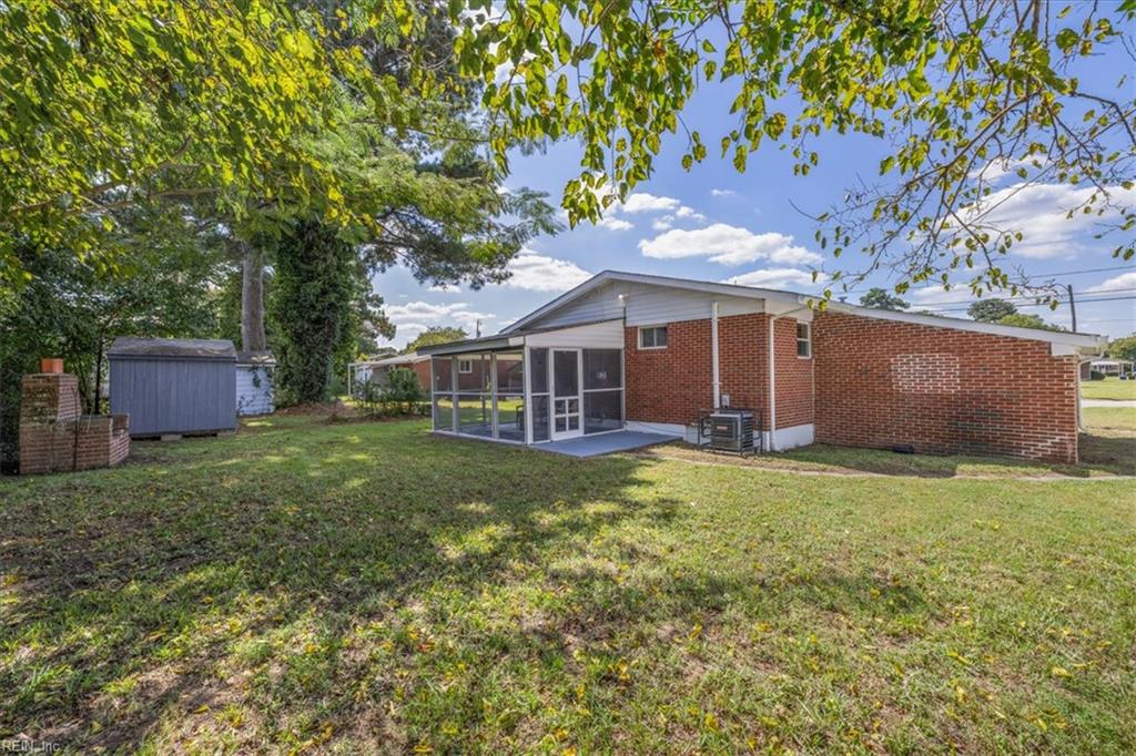1407 Ekstine Dr Property Photo 12