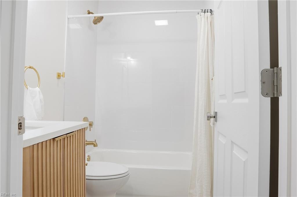 3408 Newport Dr Property Photo 18