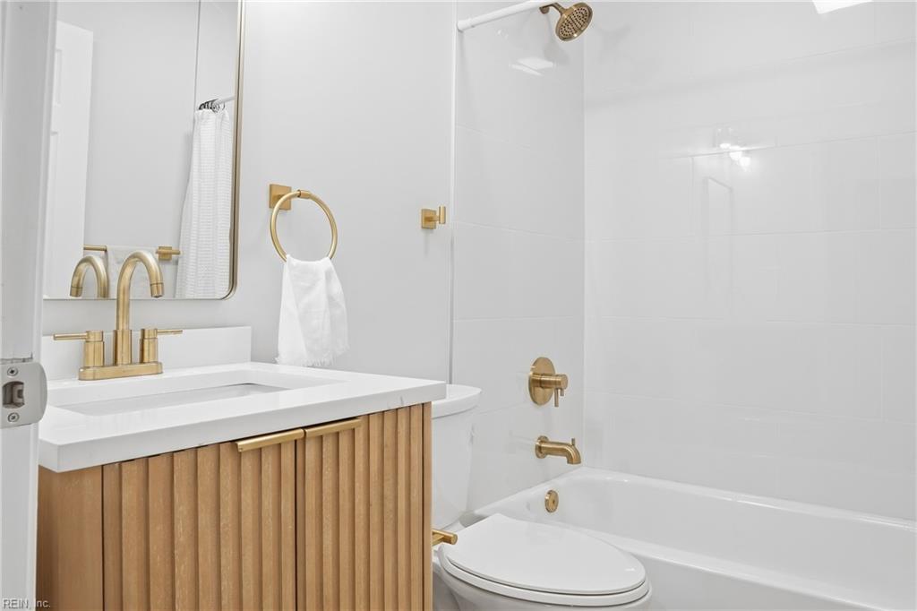 3408 Newport Dr Property Photo 19