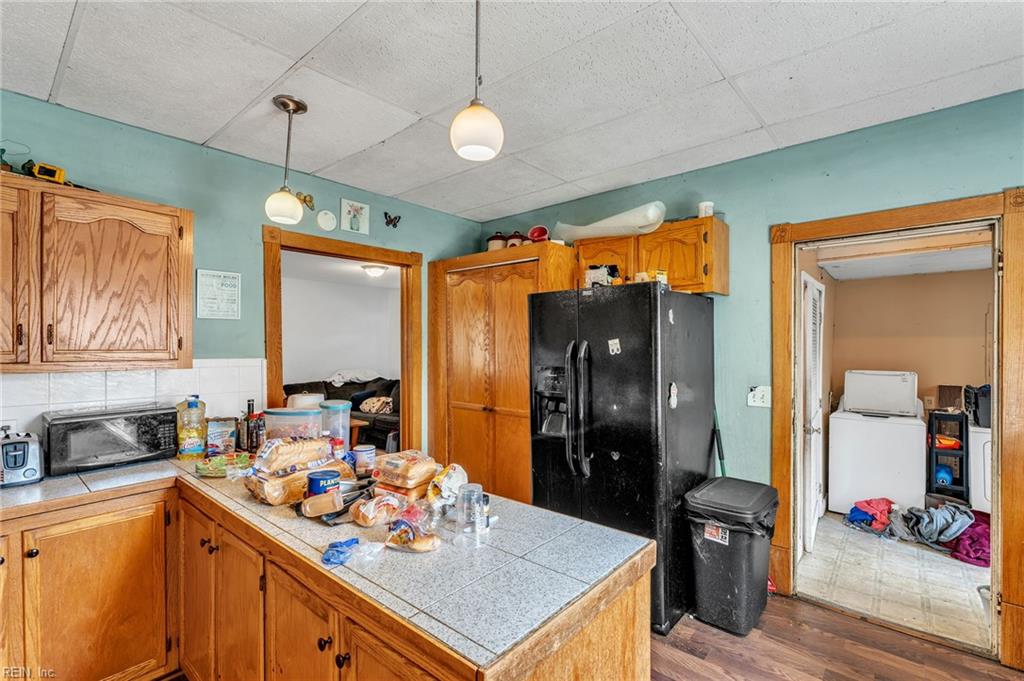 920 Godwin Ave Property Photo 11