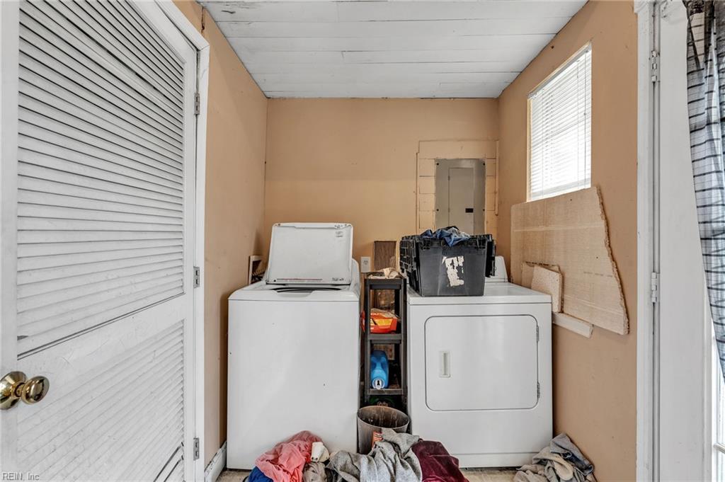920 Godwin Ave Property Photo 12