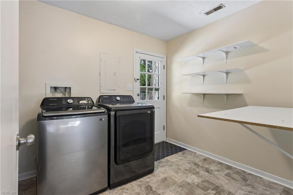 104 Willow Oaks Blvd Property Photo 24