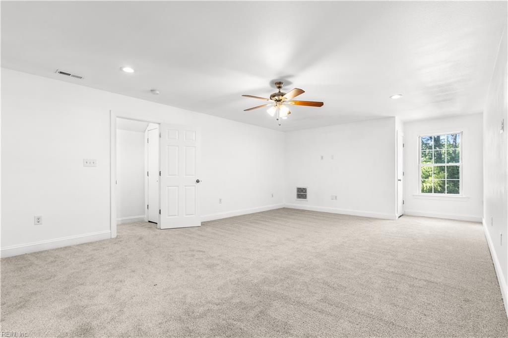 657 Johnson St Property Photo 28