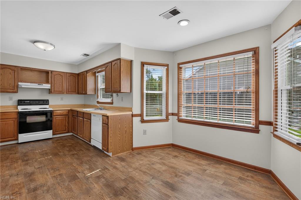 3069 Barberry Ln Property Photo 8