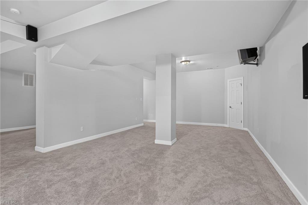 147 Country Club Dr Property Photo 35