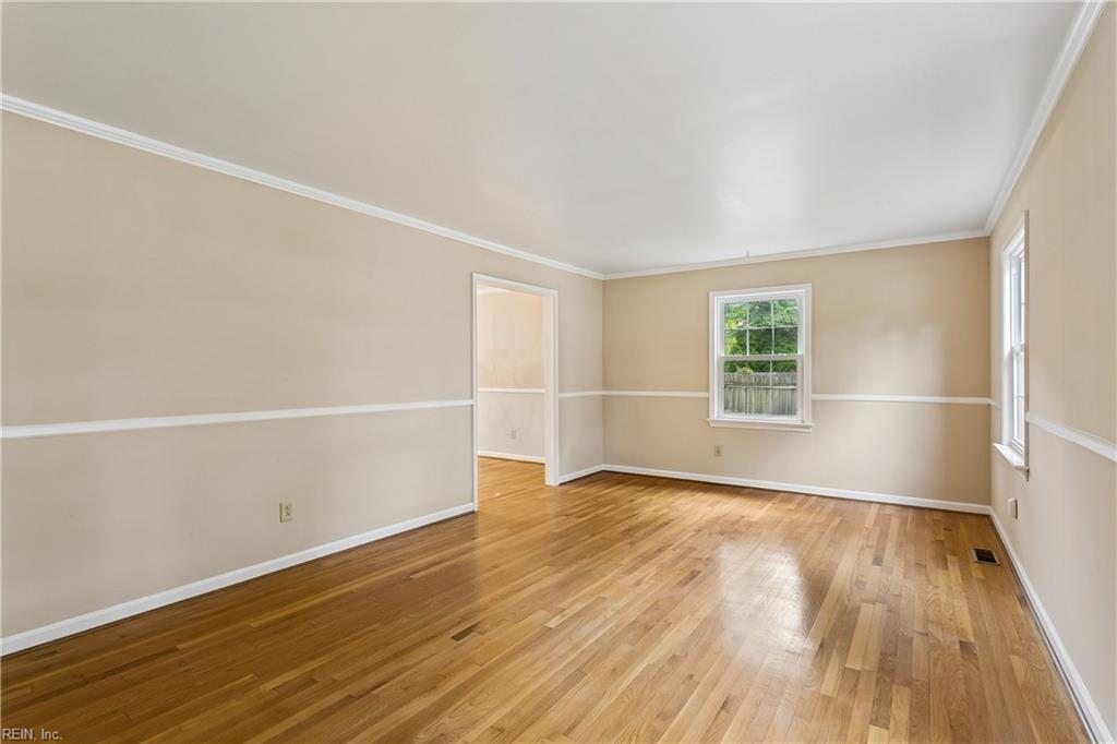 173 Laurent Cir Property Photo 7