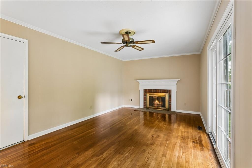173 Laurent Cir Property Photo 19