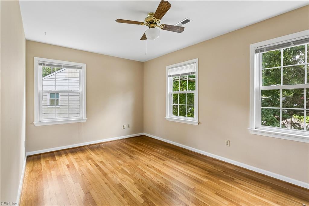 173 Laurent Cir Property Photo 28