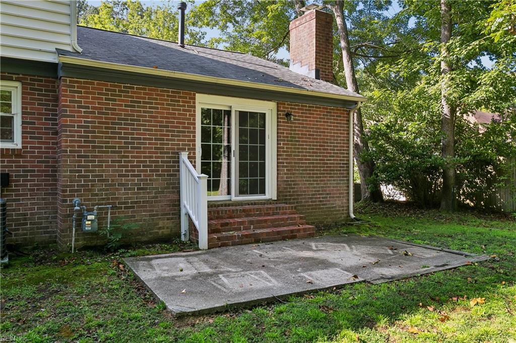 173 Laurent Cir Property Photo 35
