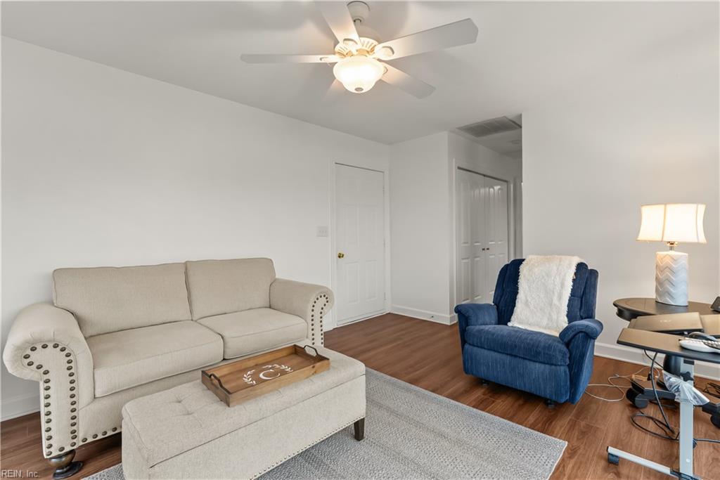 553 N End Est Property Photo 29