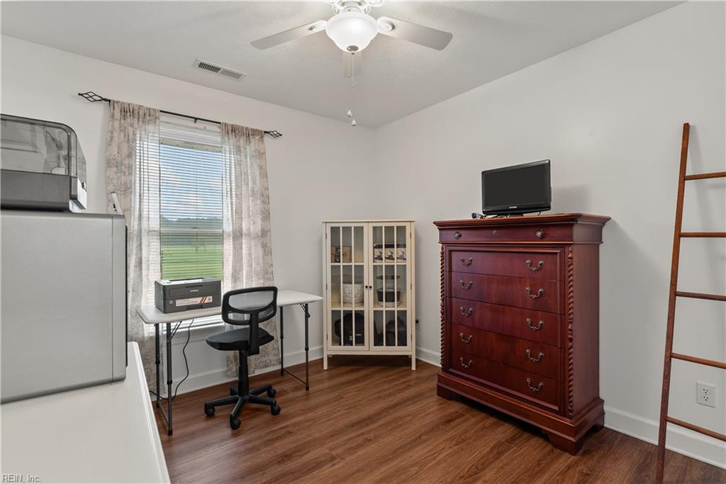 553 N End Est Property Photo 36