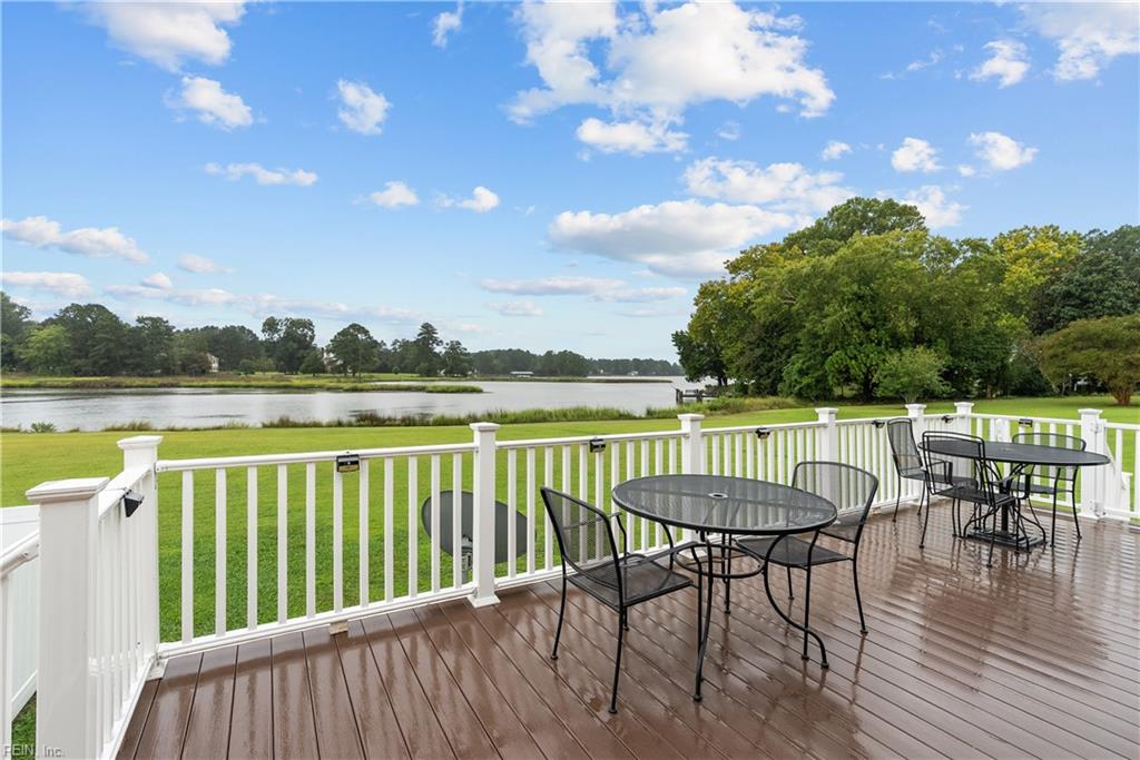 553 N End Est Property Photo 39