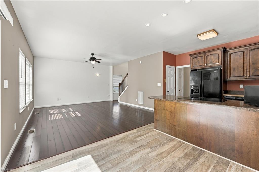 6667 Everets Rd Property Photo 12
