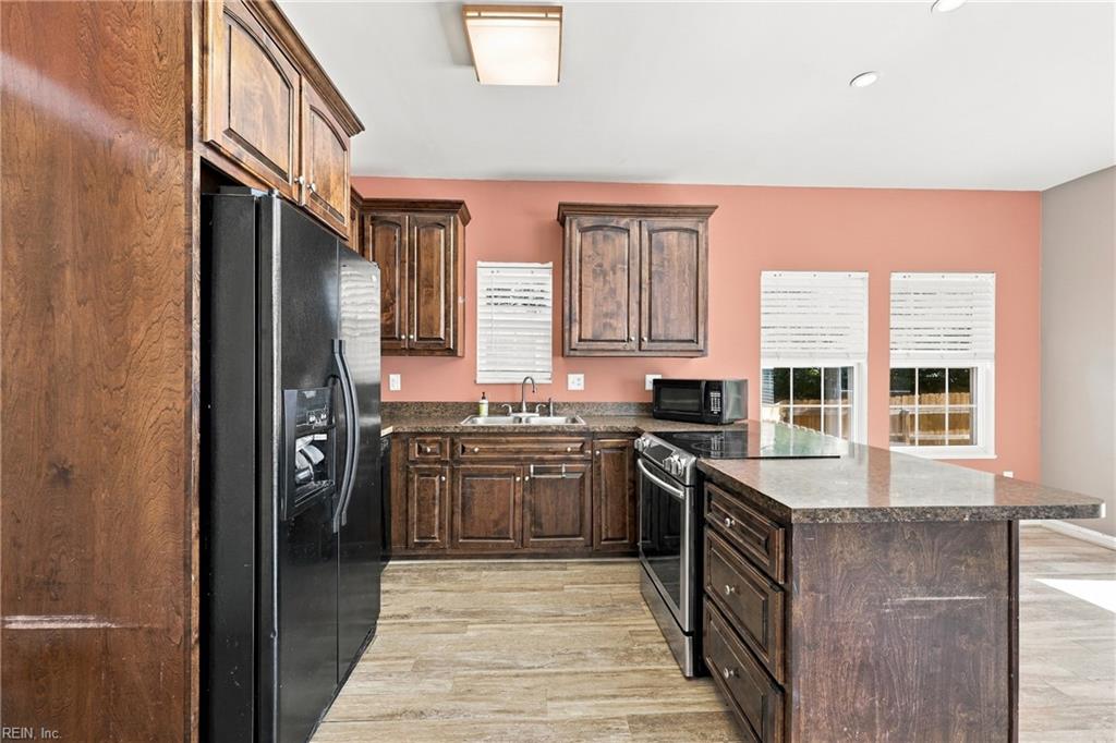 6667 Everets Rd Property Photo 14