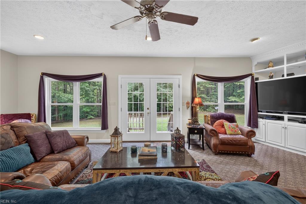 5573 Echo Ln Property Photo 15