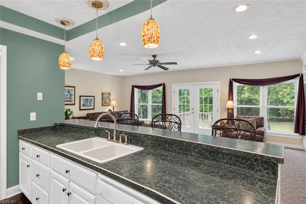 5573 Echo Ln Property Photo 16